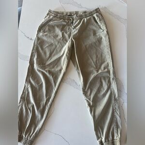 Zara Olive Elastic Ankle khaki pants